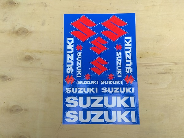 Samolepky - Suzuki