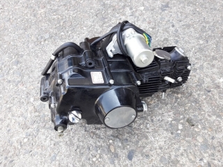 4-taktní motor pro pitbike (el. startér)